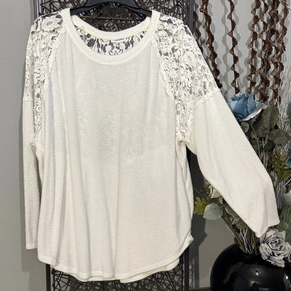 Eyeshadow Winter White Lace Back Knit Top 2X Cozy Boho Sweatshirt Style.